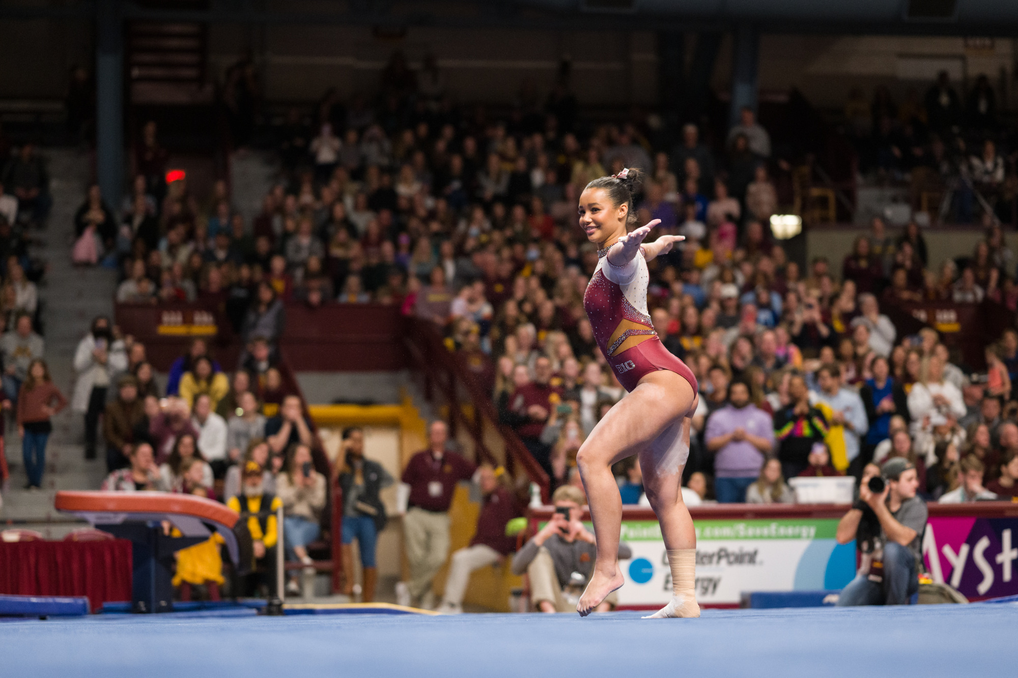 Two key Gopher gymnasts returning for 2024-25