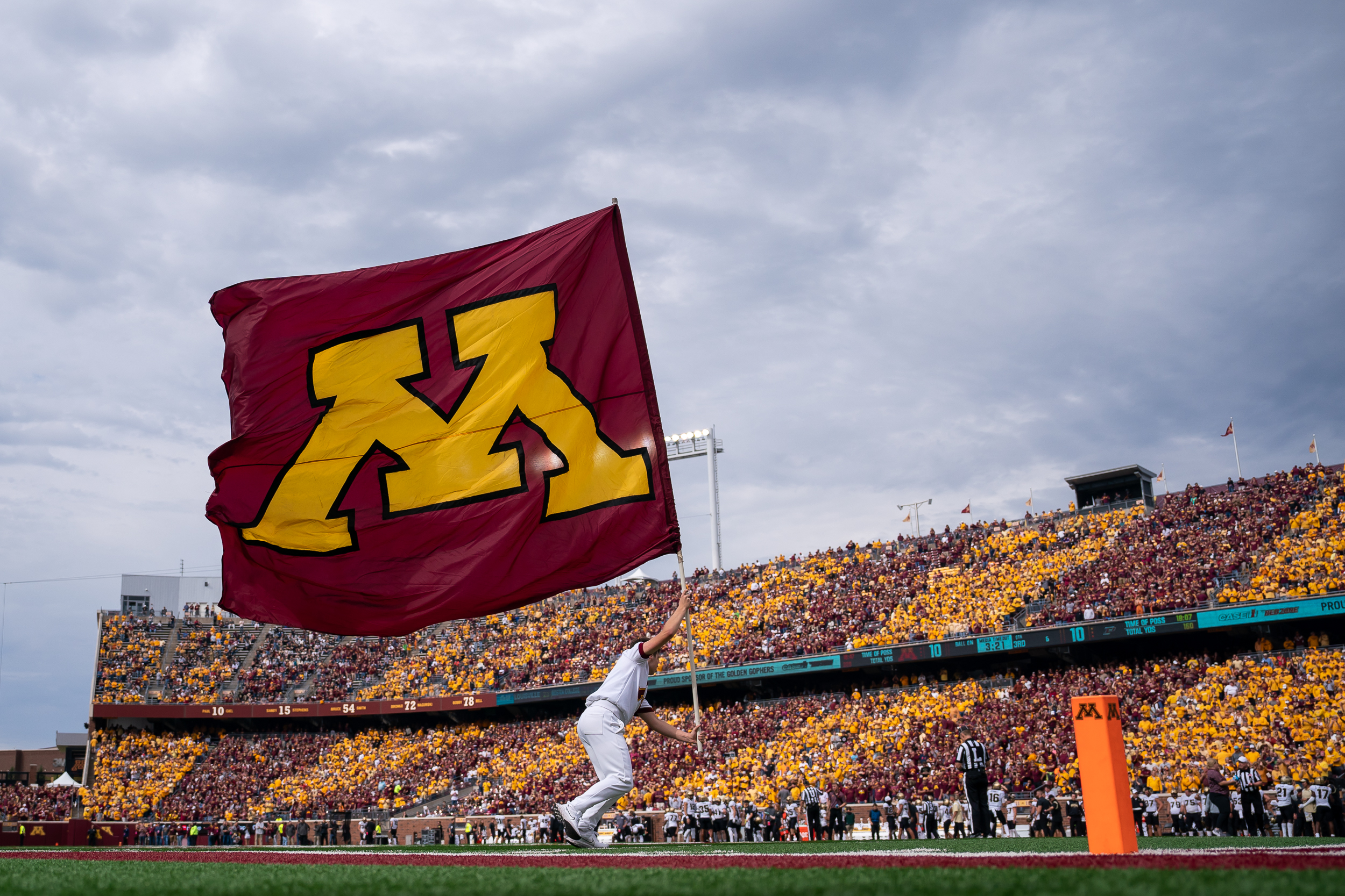 Two Gophers invited to NFL Combine