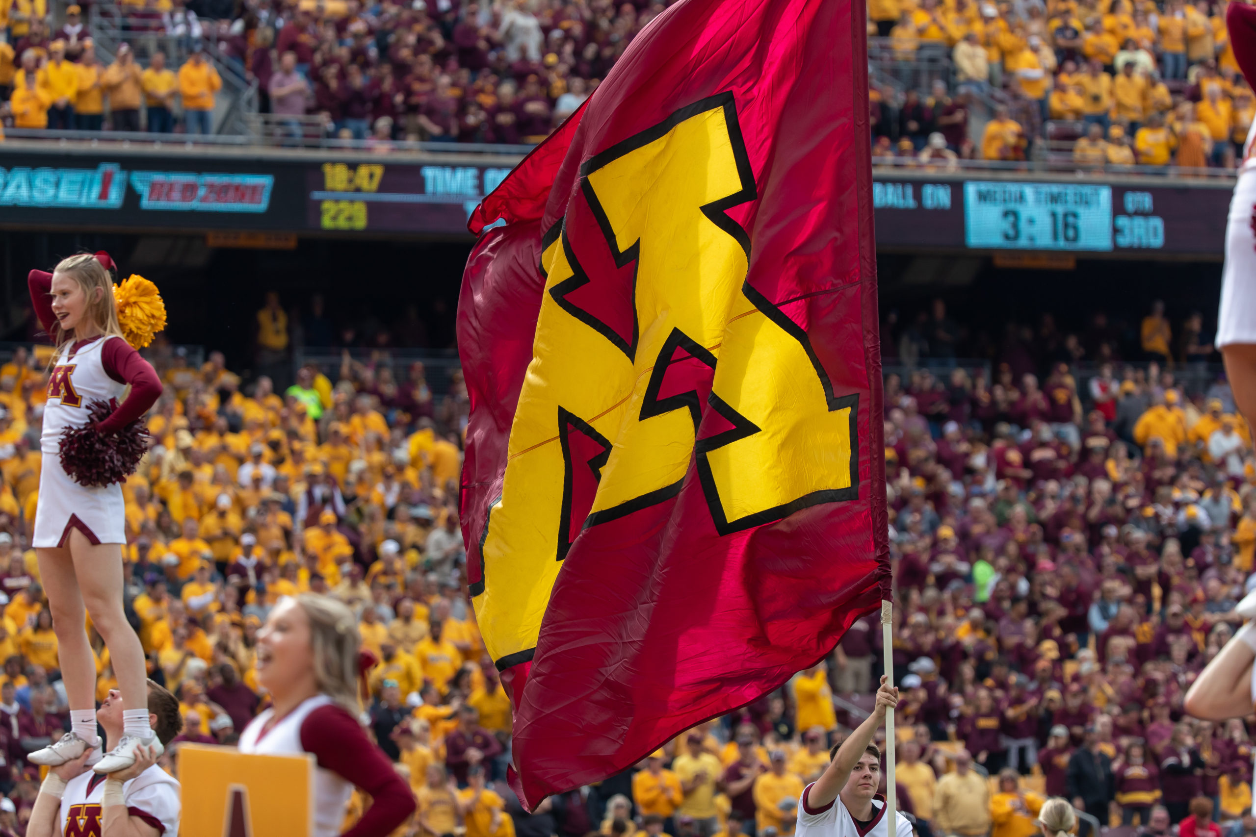 Gopher football players honored for academics